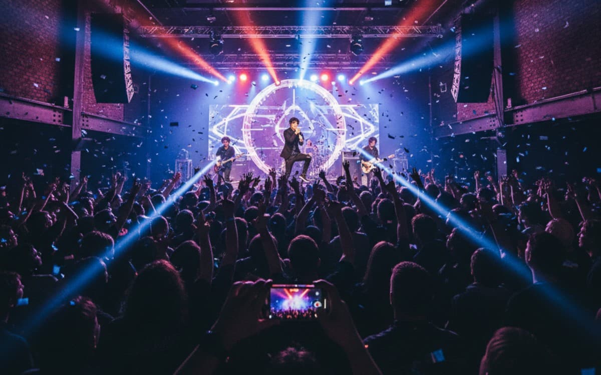 今週末、東京の邦楽ロックライブを見つける究極ガイド:賢い選び方からチケット戦略まで
